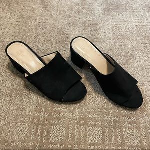 H&M Black Faux Suede Mule Heeled Sandals Size 5 (35)